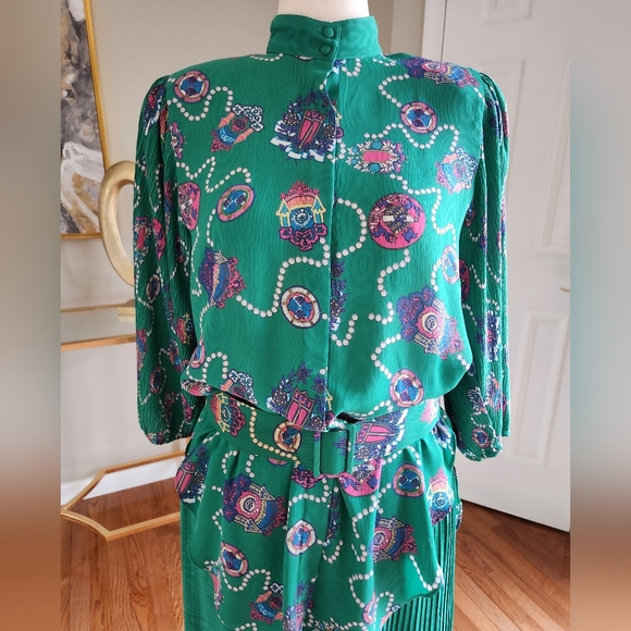 Vintage 80s Diane Freis Georgette Pleated Skirt Set - Picture 5 of 17